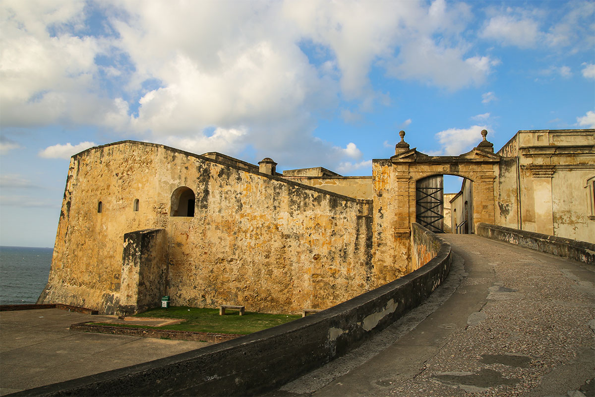 old-san-juan-walking-tour-8-people-group-puerto-rico-as-a-local